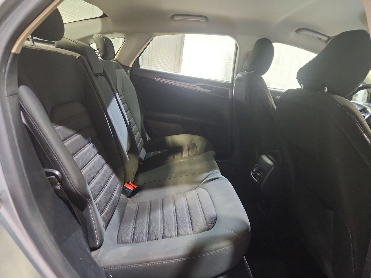 2020 FORD FUSION SE photo 10