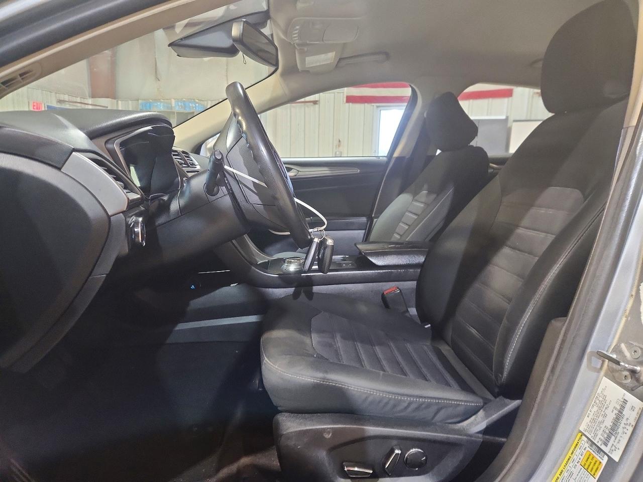 2020 FORD FUSION SE photo 7