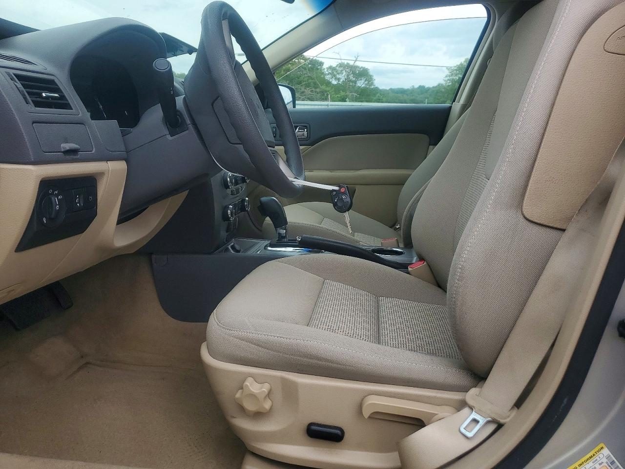 2010 FORD FUSION SE photo 13