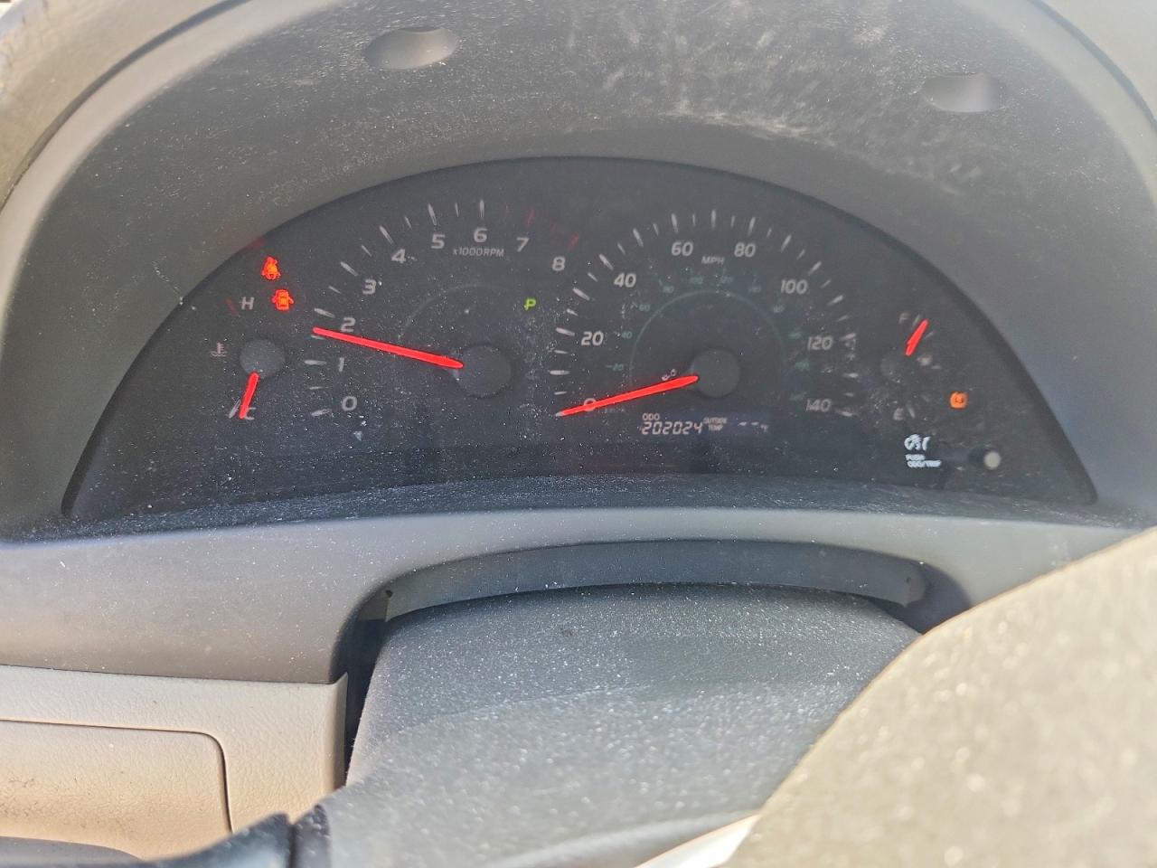 2008 TOYOTA CAMRY photo 9