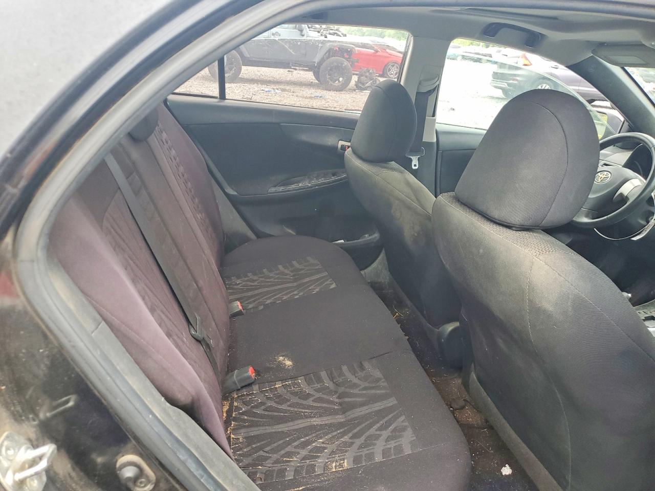 2010 TOYOTA COROLLA S photo 19