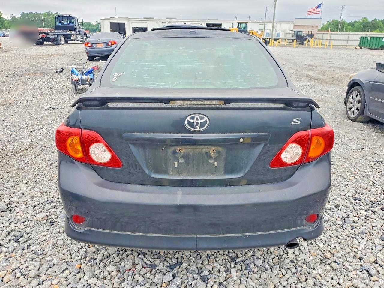 2010 TOYOTA COROLLA S photo 11