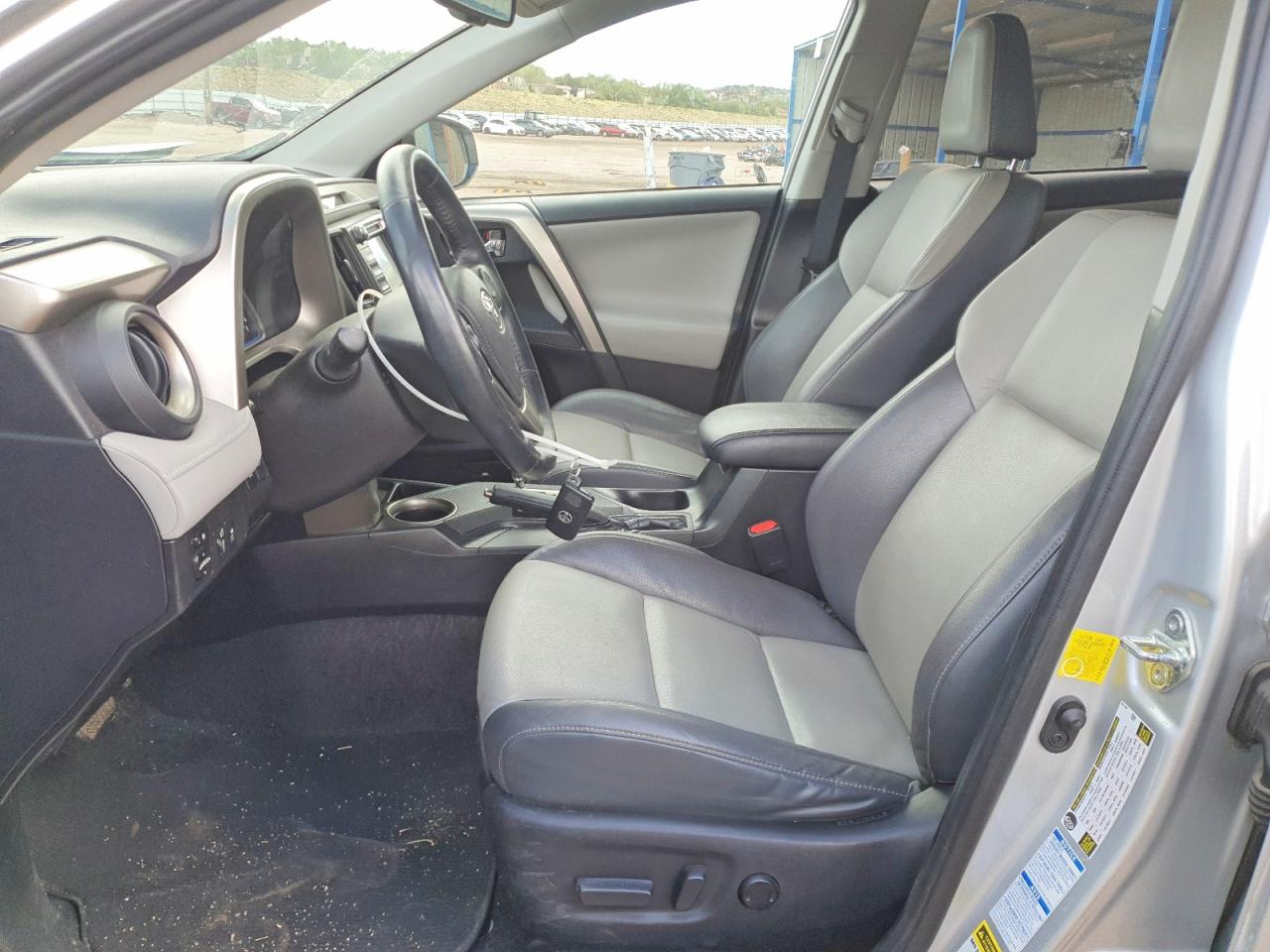 2015 TOYOTA RAV4 LIMITED photo 13
