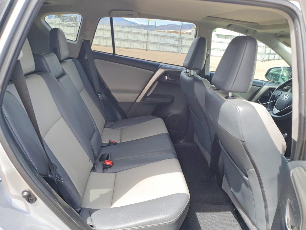 2015 TOYOTA RAV4 LIMITED photo 19