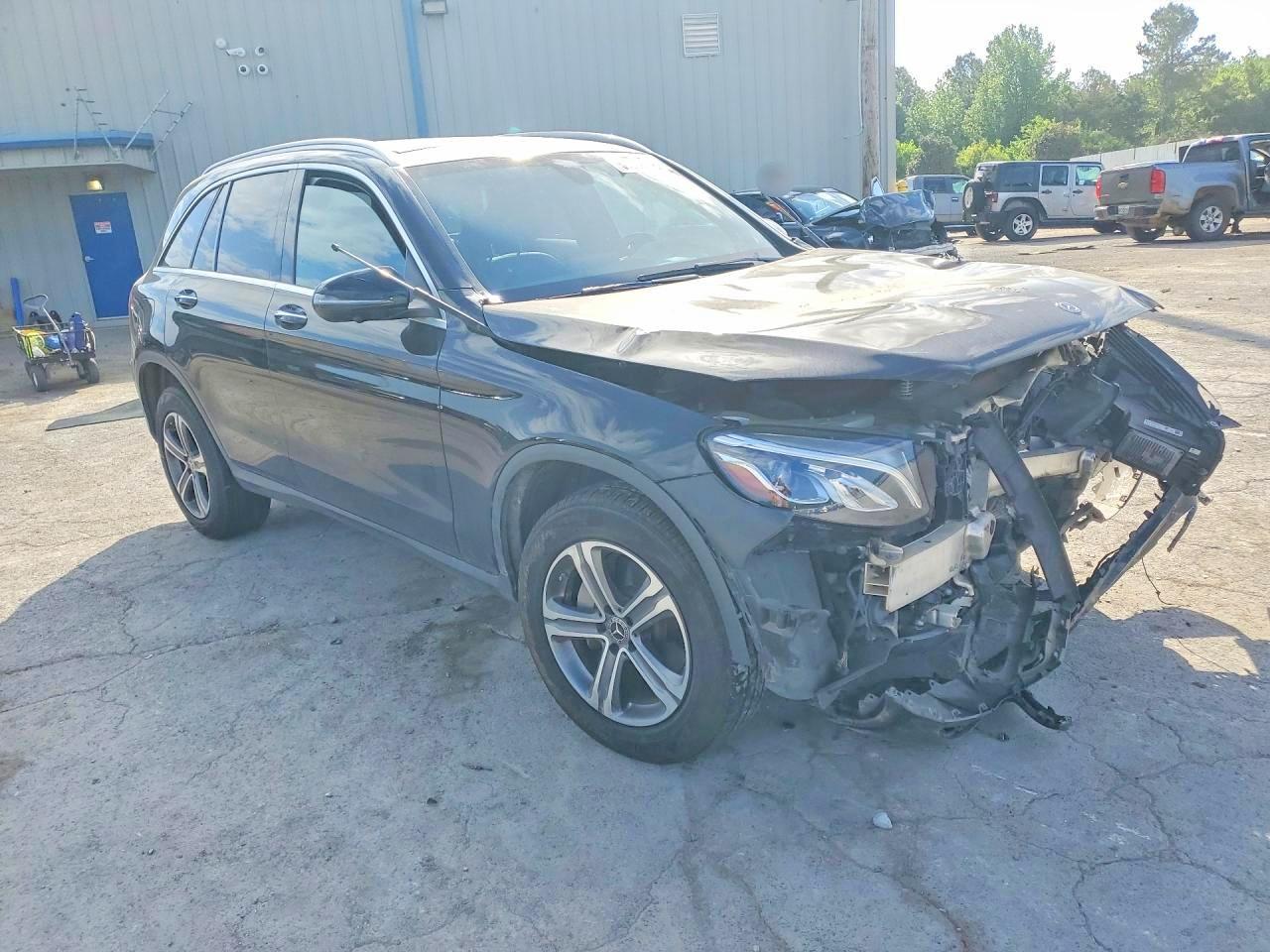 2018 MERCEDES-BENZ GLC 300 photo 7