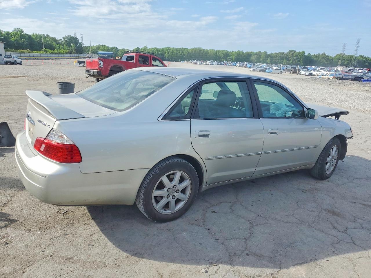2004 TOYOTA AVALON XL photo 5