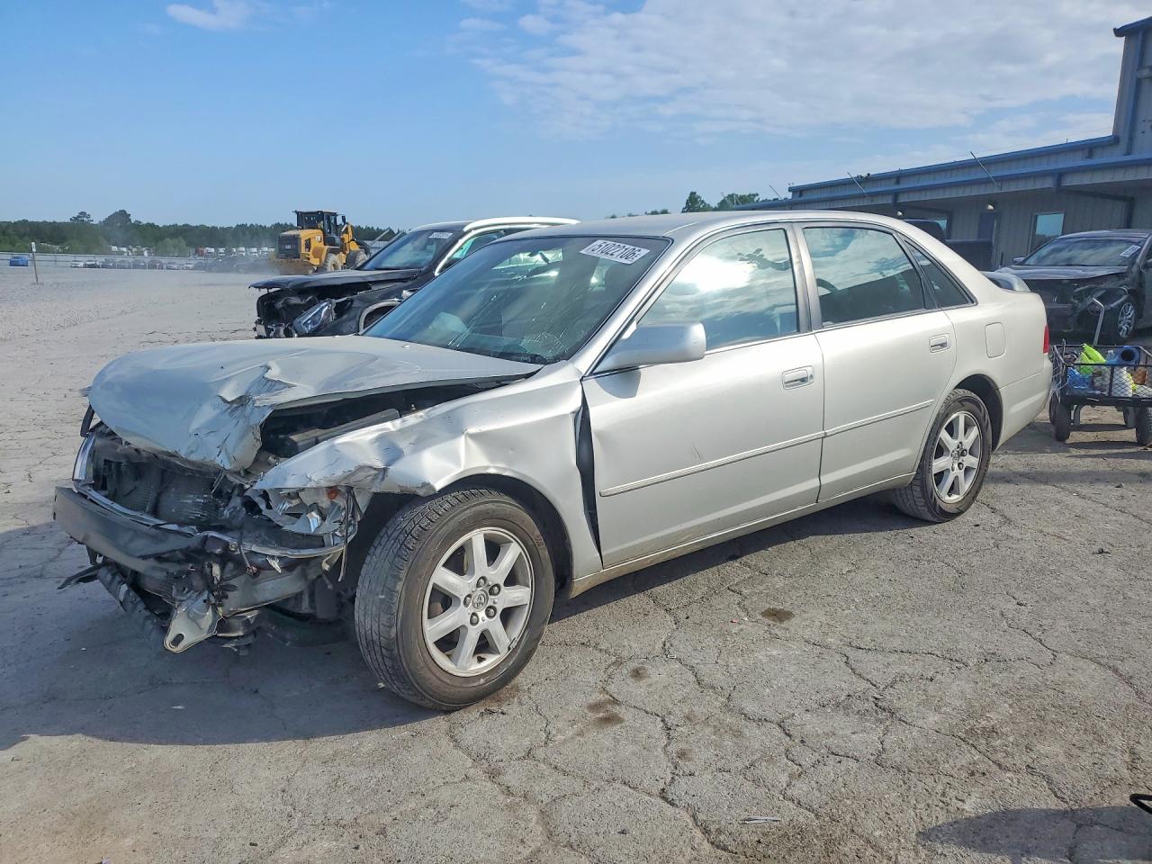 2004 TOYOTA AVALON