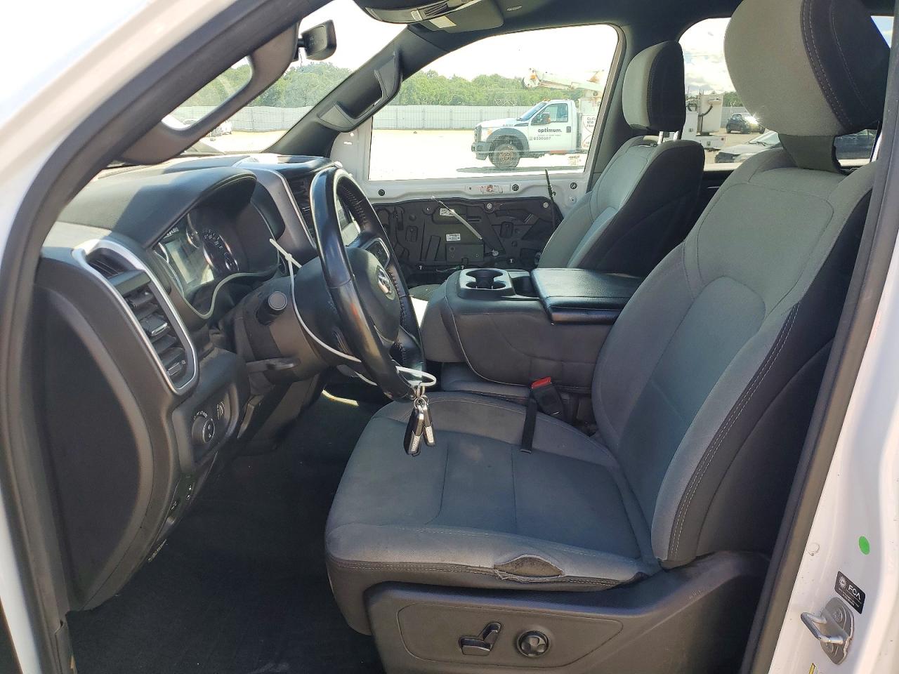 2021 RAM 1500 BIG HORN photo 13