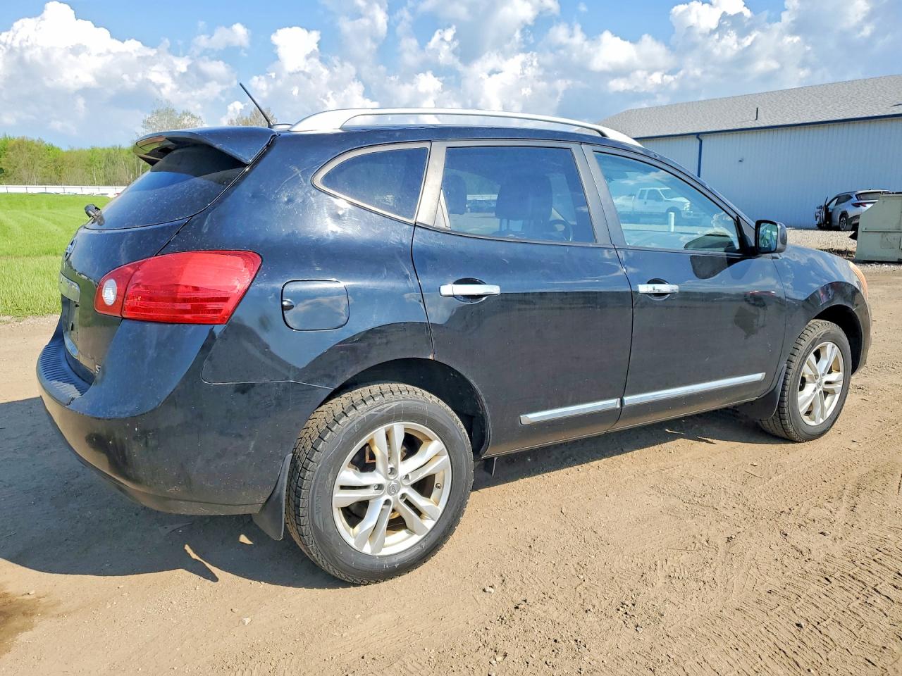 2013 NISSAN ROGUE S photo 7