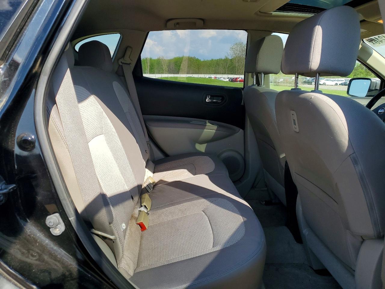 2013 NISSAN ROGUE S photo 31