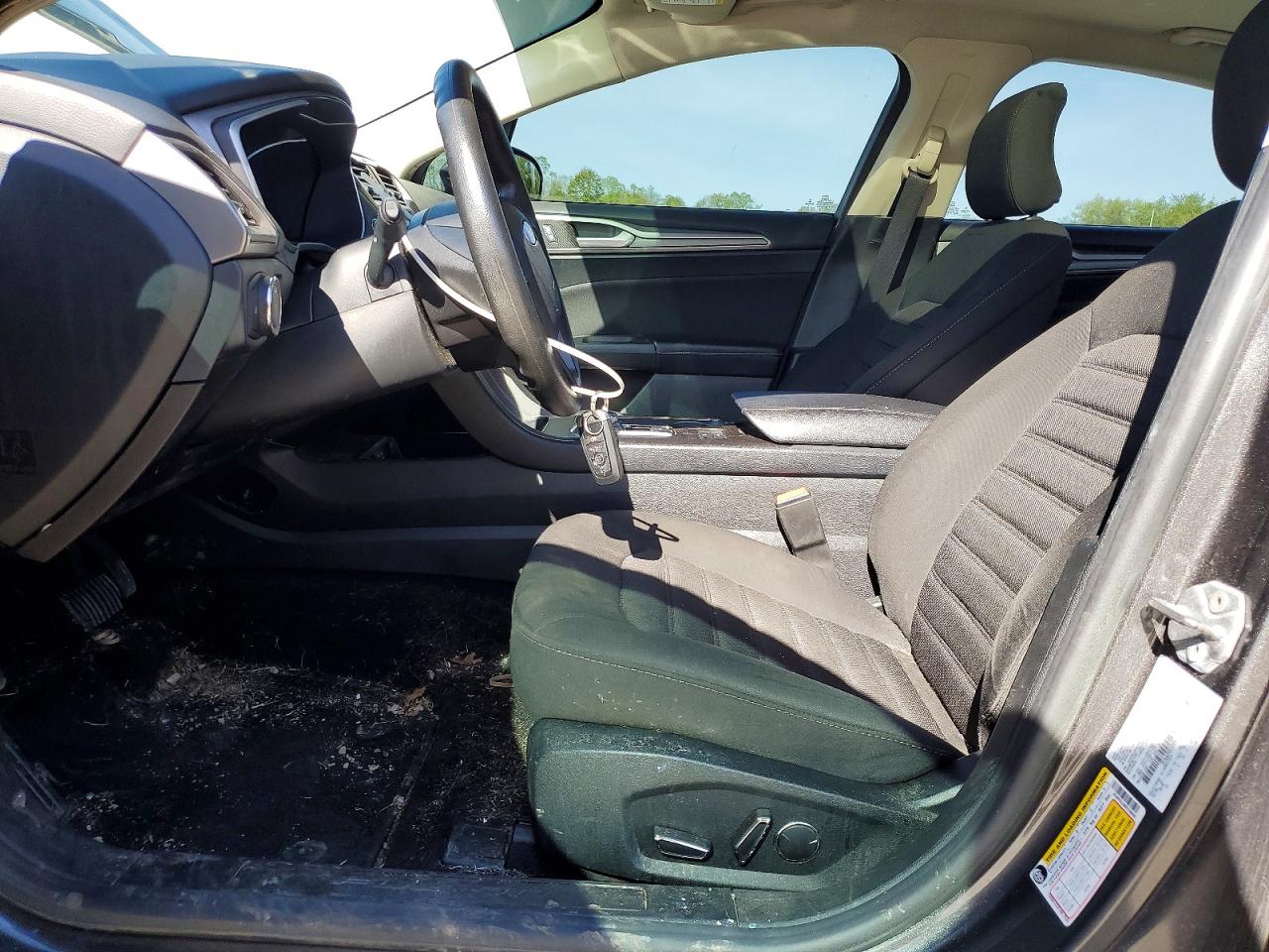 2019 FORD FUSION SE photo 19
