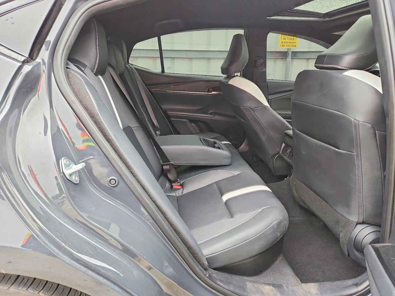 2025 TOYOTA CAMRY SE photo 27