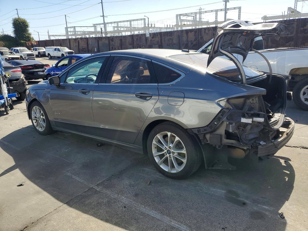 2013 FORD FUSION SE PHEV photo 3