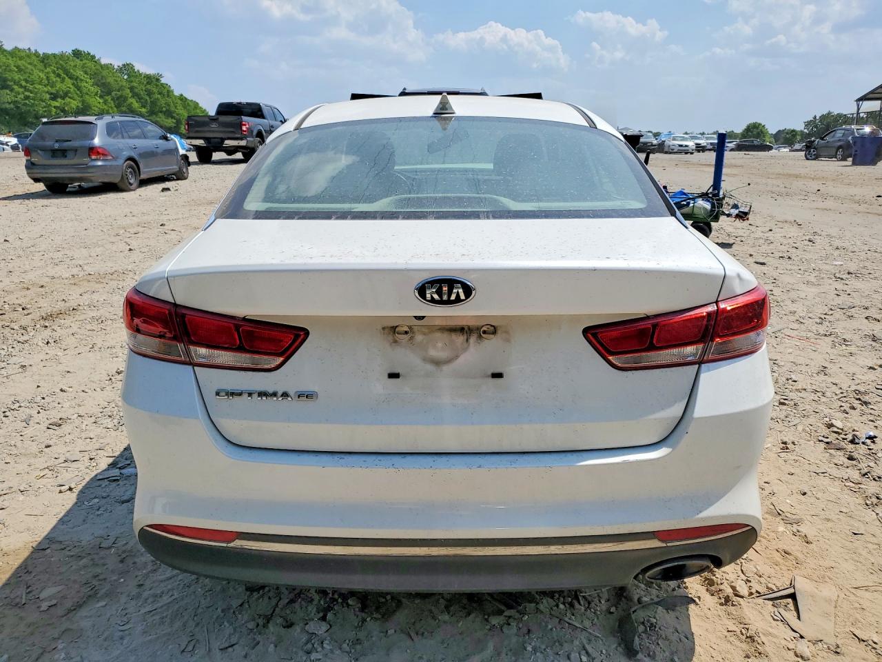 2016 KIA OPTIMA LX photo 11