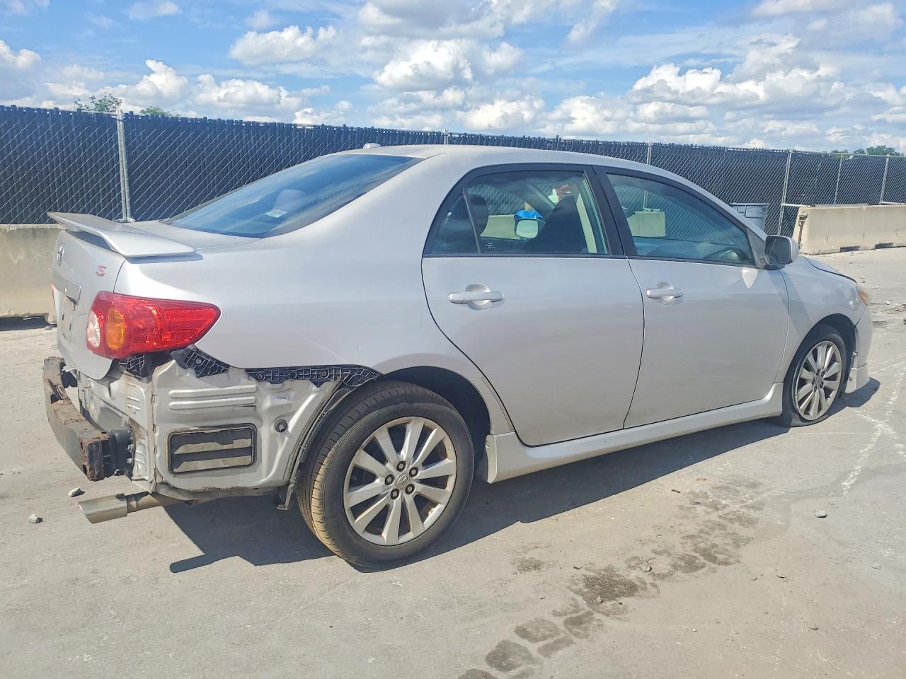 2010 TOYOTA COROLLA S photo 3