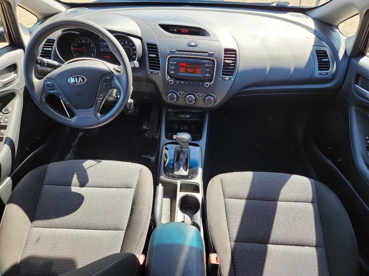 2017 KIA FORTE LX photo 15