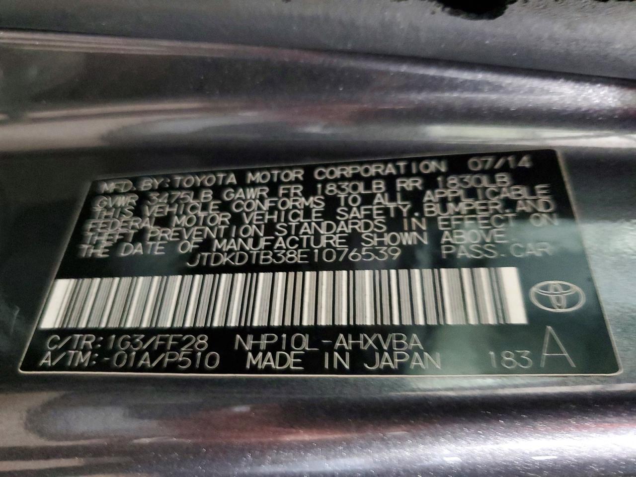 2014 TOYOTA PRIUS C TWO photo 37
