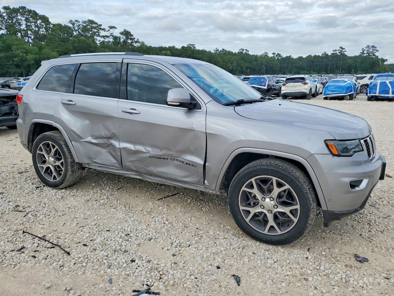 2018 JEEP GRAND CHEROKEE LIMITED photo 10