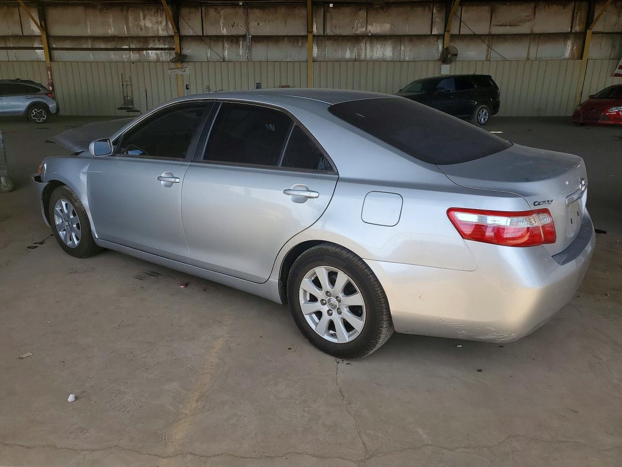 2009 TOYOTA CAMRY XLE photo 2