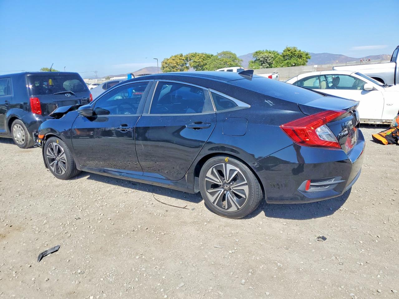 2016 HONDA CIVIC EX photo 3