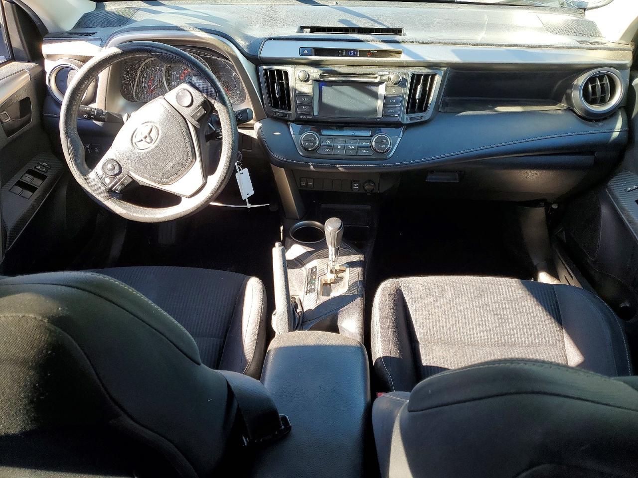 2013 TOYOTA RAV4 XLE photo 22