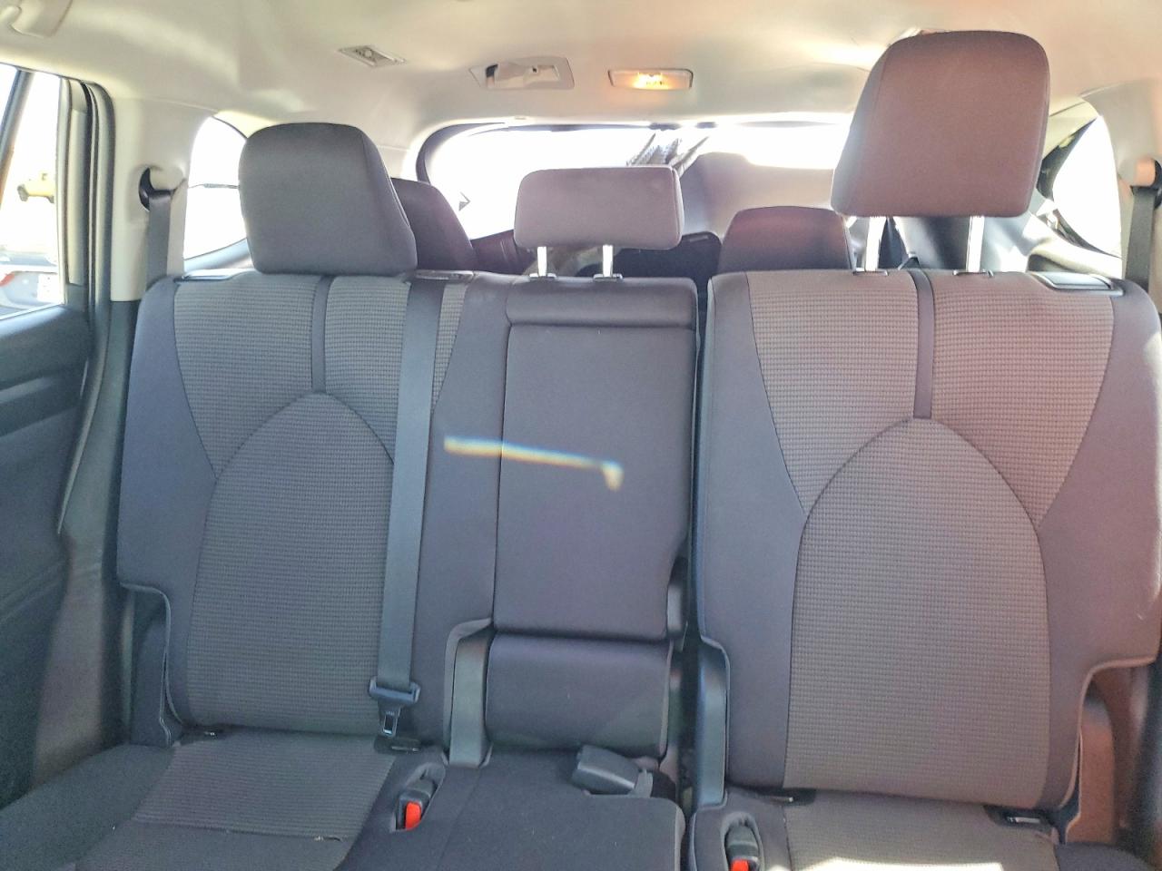 2022 TOYOTA HIGHLANDER HYBRID LE photo 19