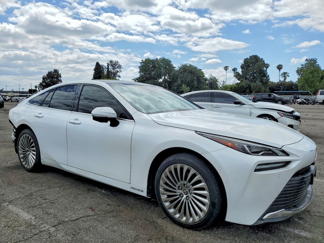 2021 TOYOTA MIRAI LIMITED photo 4