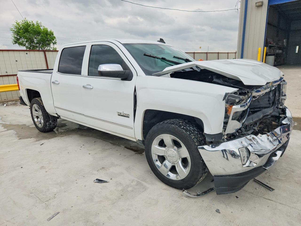 2018 CHEVROLET SILVERADO C1500 LTZ photo 7