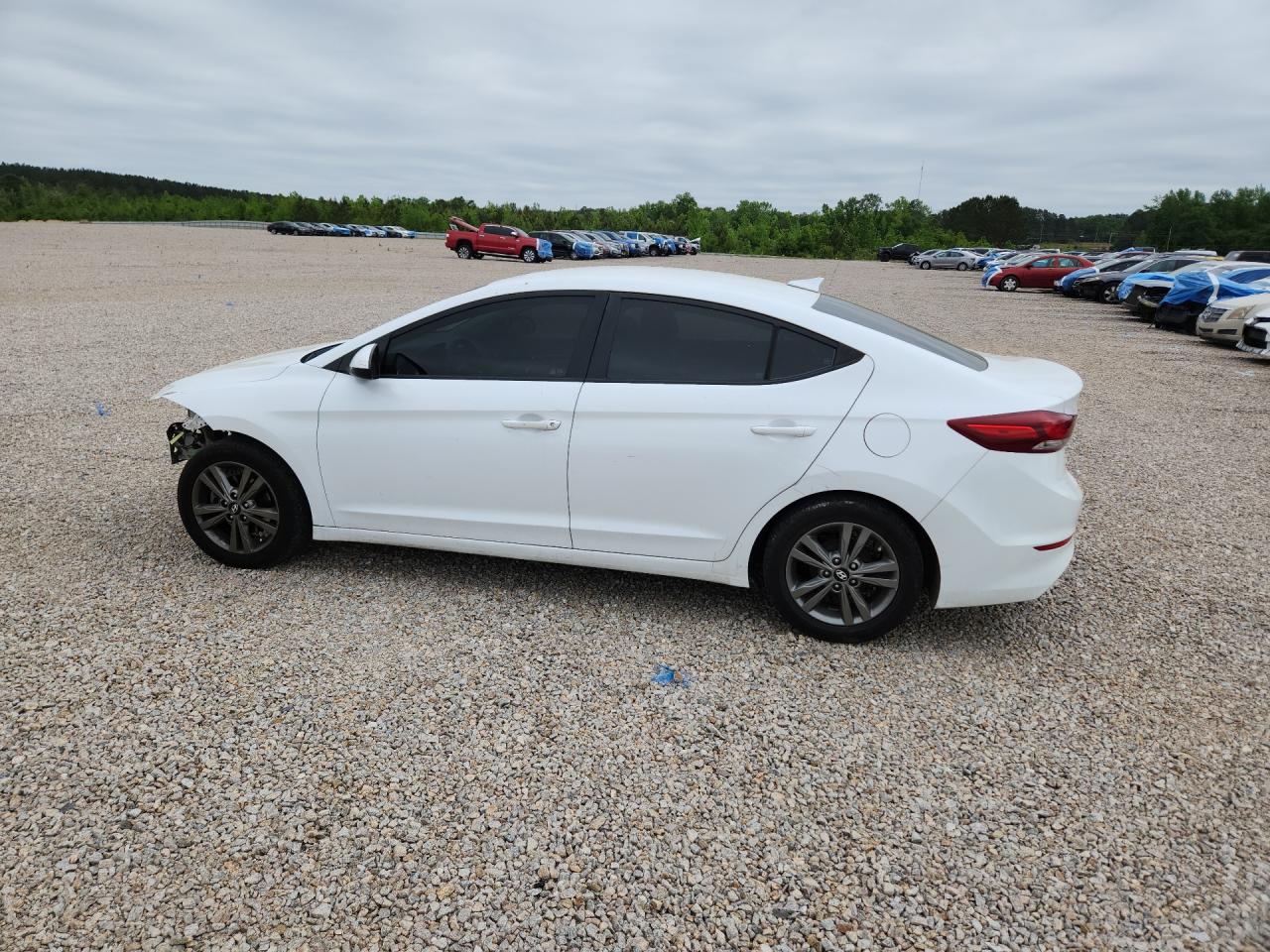 2017 HYUNDAI ELANTRA SE photo 3