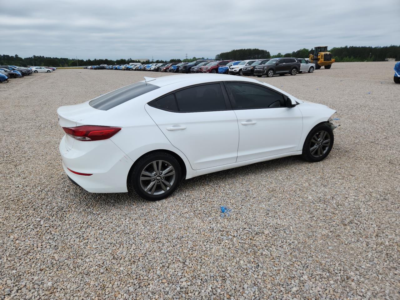 2017 HYUNDAI ELANTRA SE photo 5