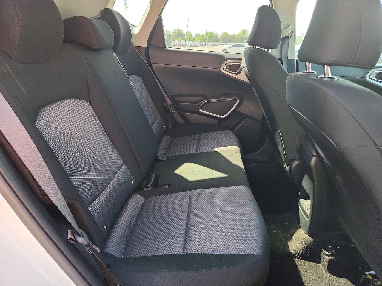 2024 KIA SOUL S photo 10