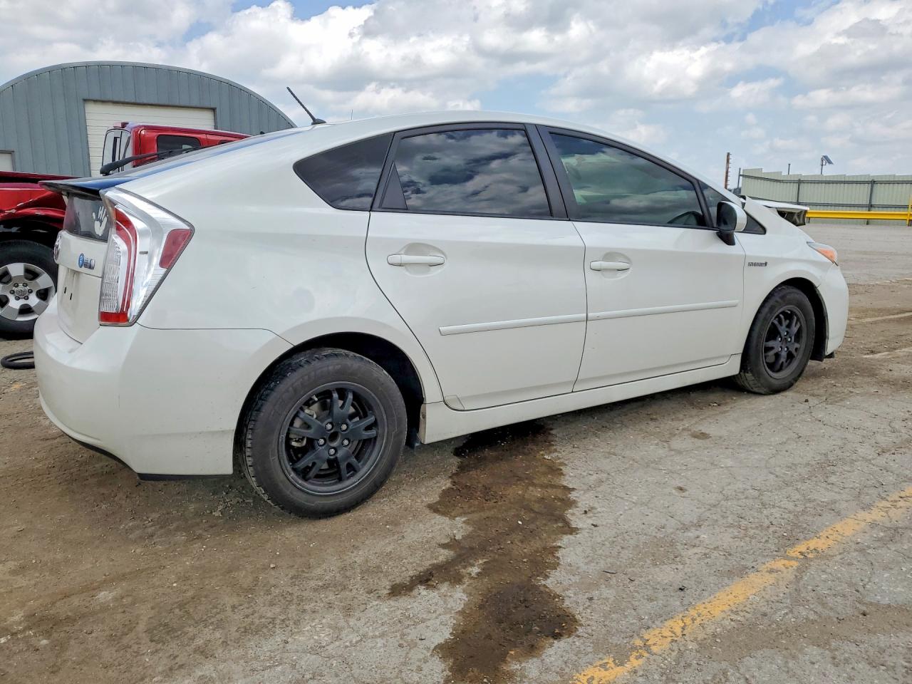 2012 TOYOTA PRIUS BASE photo 3