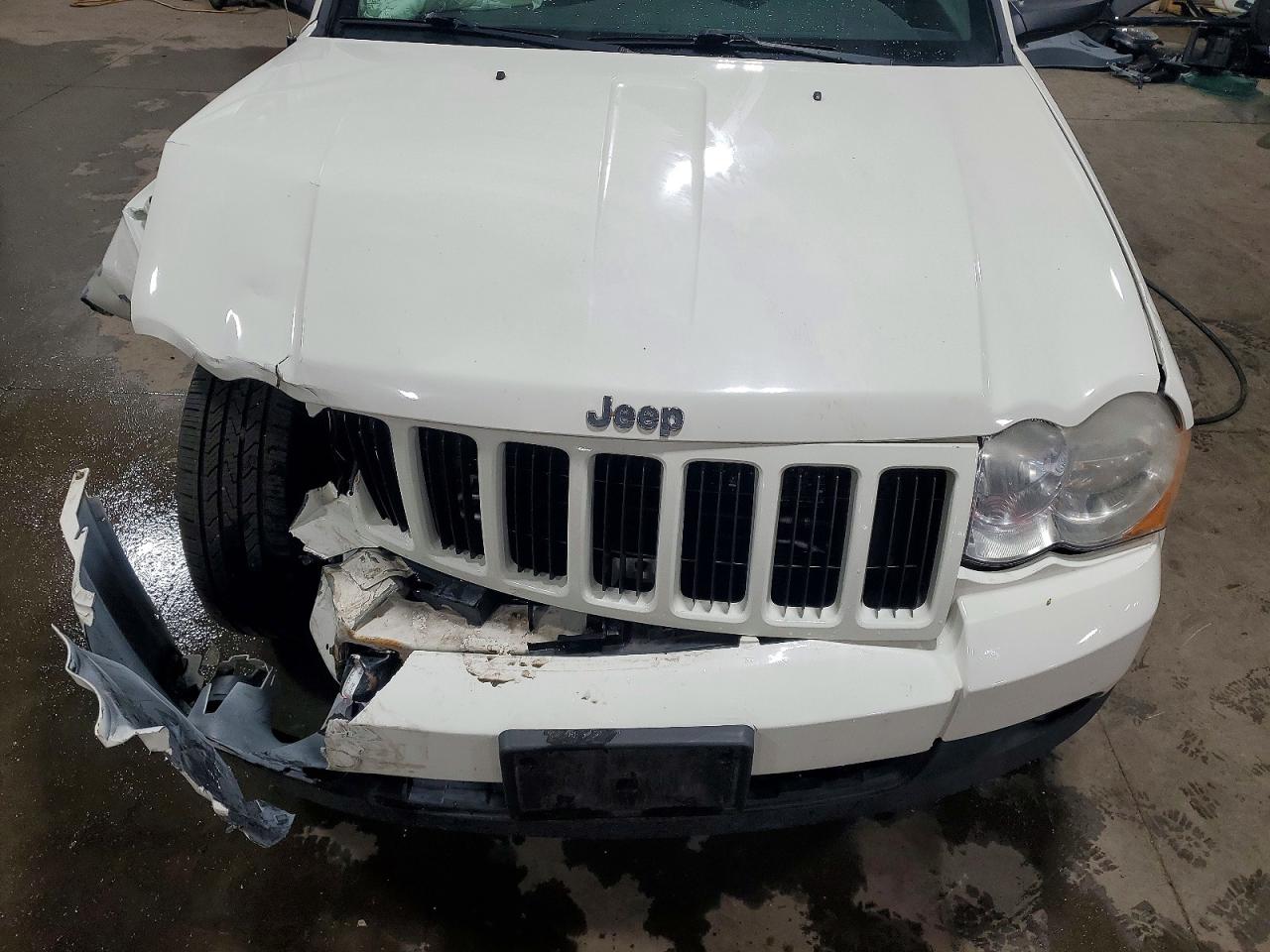 2010 JEEP GRAND CHEROKEE LAREDO photo 34