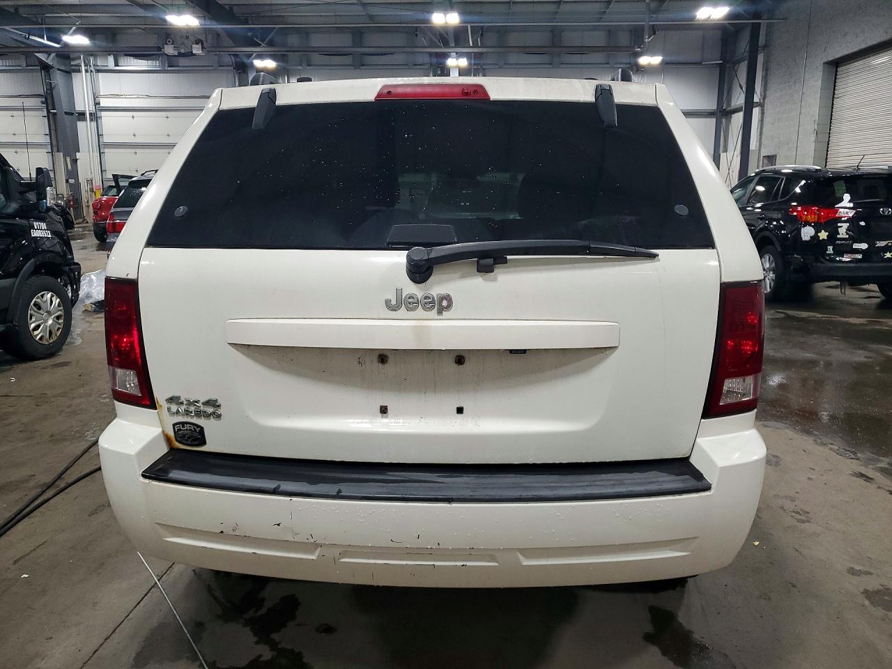 2010 JEEP GRAND CHEROKEE LAREDO photo 16