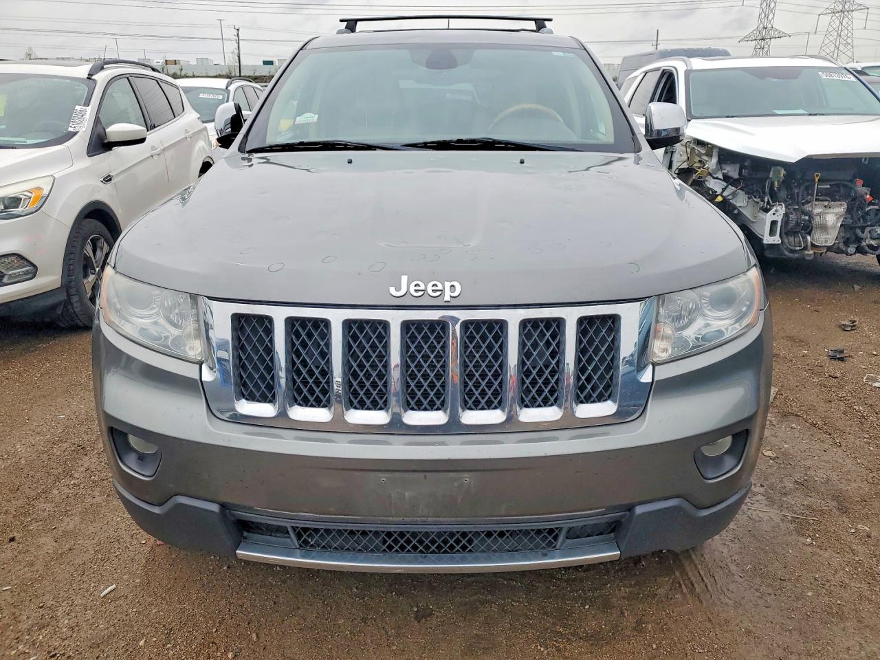 2011 JEEP GRAND CHEROKEE OVERLAND photo 13