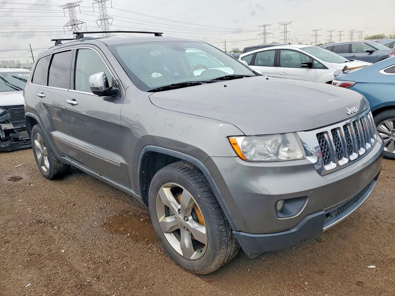 2011 JEEP GRAND CHEROKEE OVERLAND photo 10