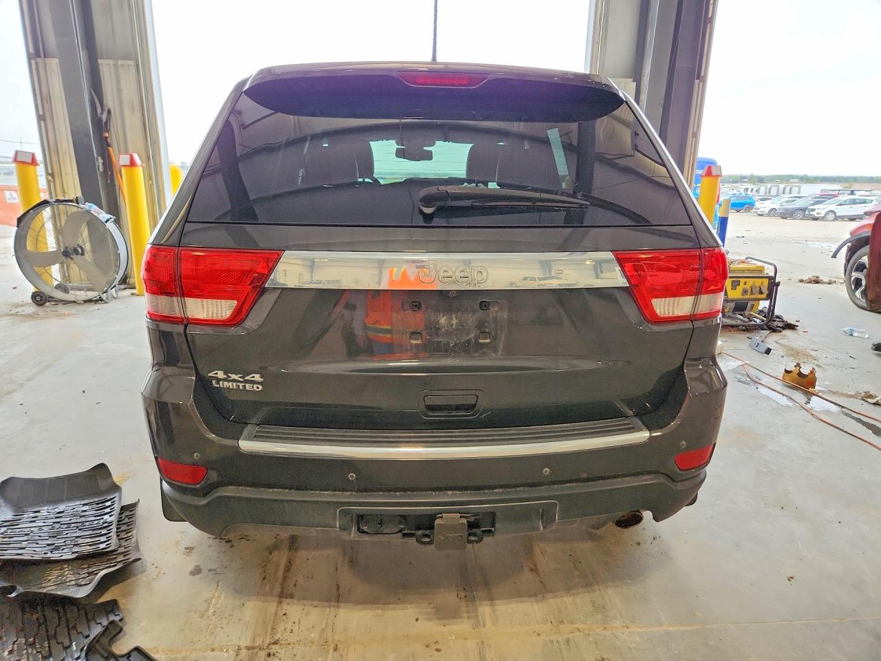 2011 JEEP GRAND CHEROKEE LIMITED photo 11