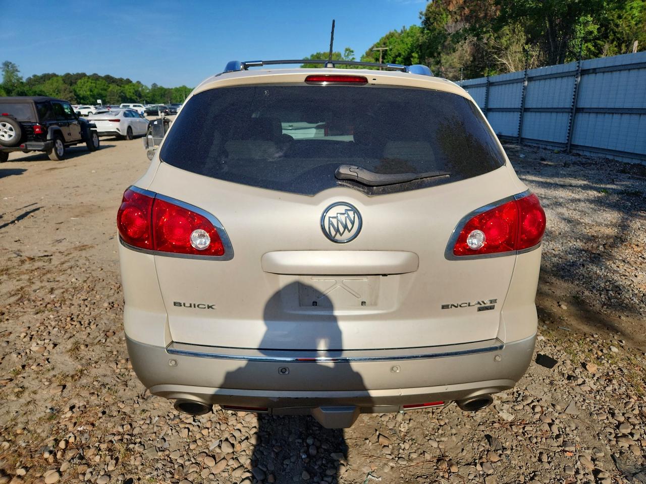 2011 BUICK ENCLAVE CXL photo 11
