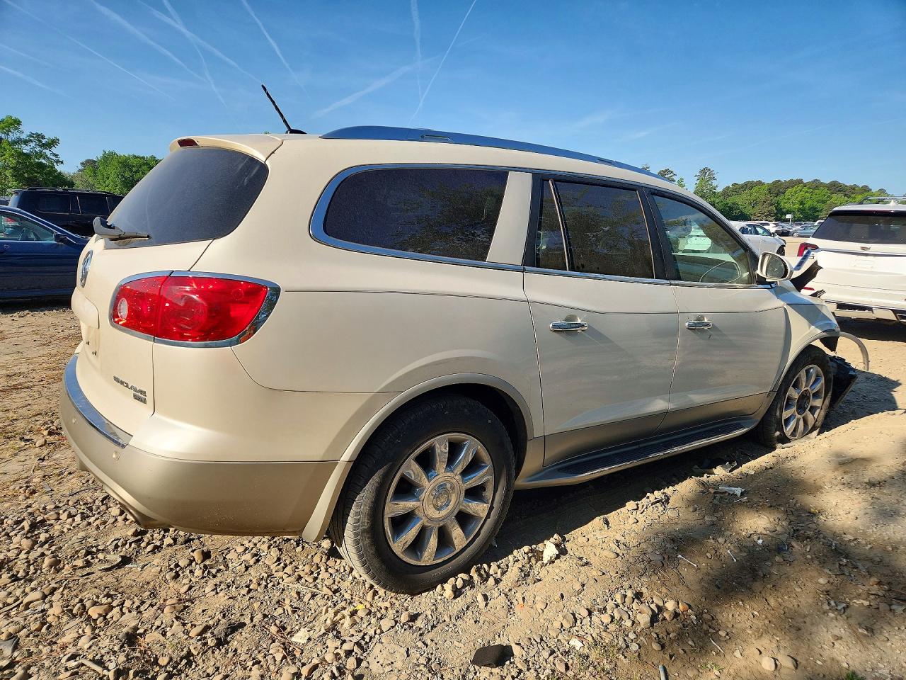 2011 BUICK ENCLAVE CXL photo 5