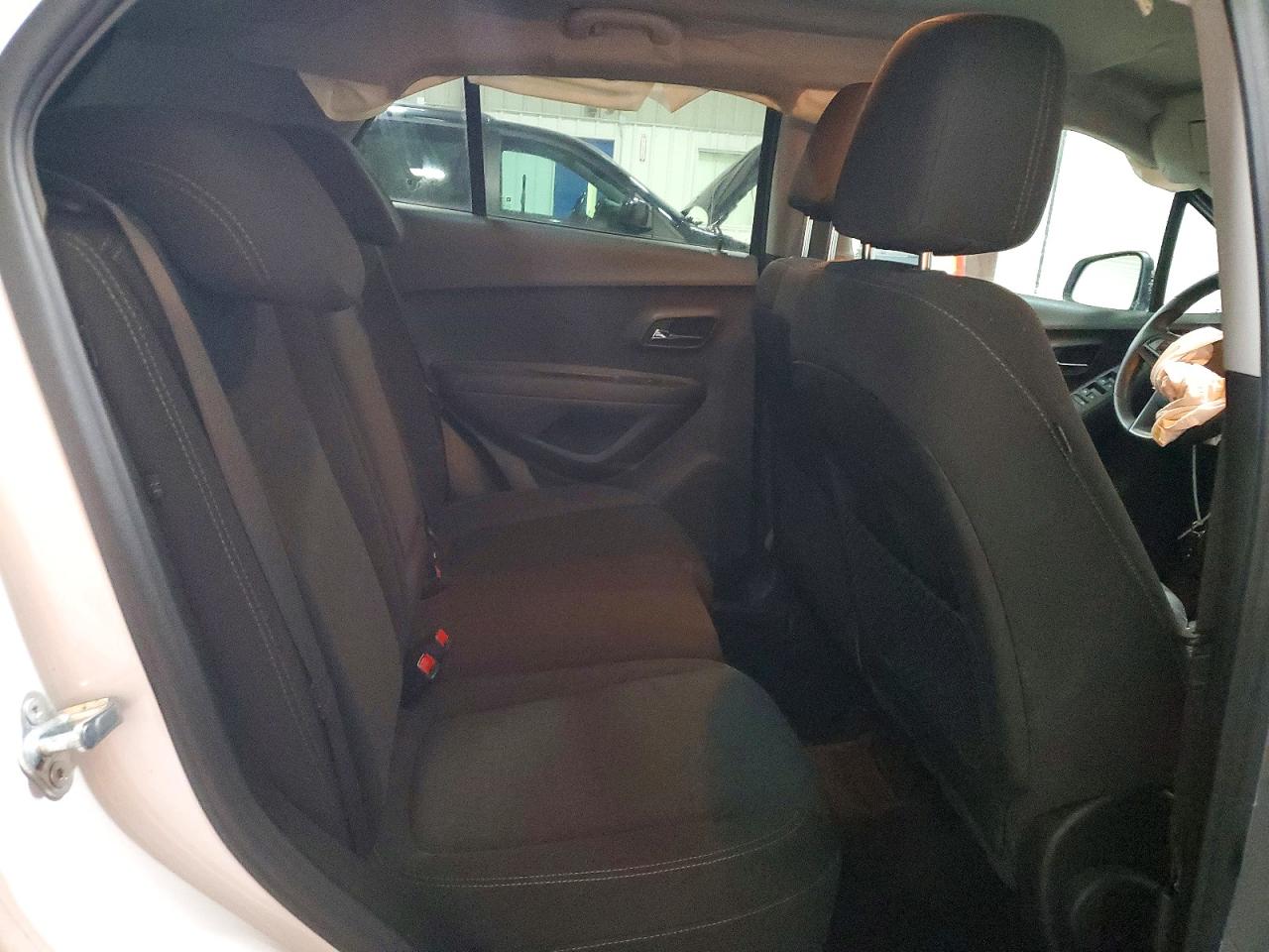 2019 CHEVROLET TRAX LS photo 31