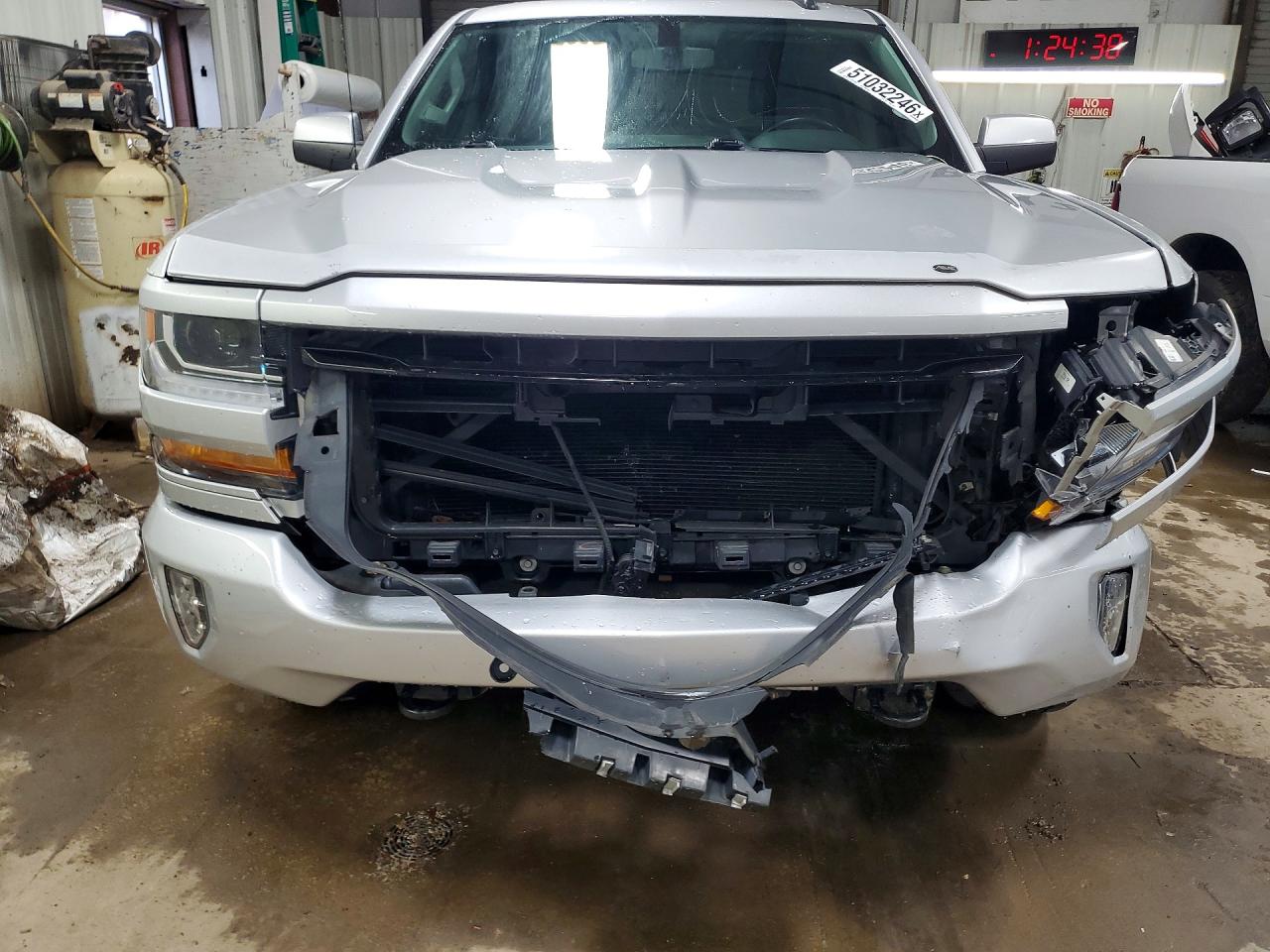 2018 CHEVROLET SILVERADO K1500 LT photo 5