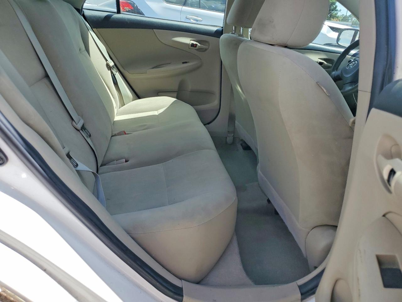 2012 TOYOTA COROLLA L photo 10