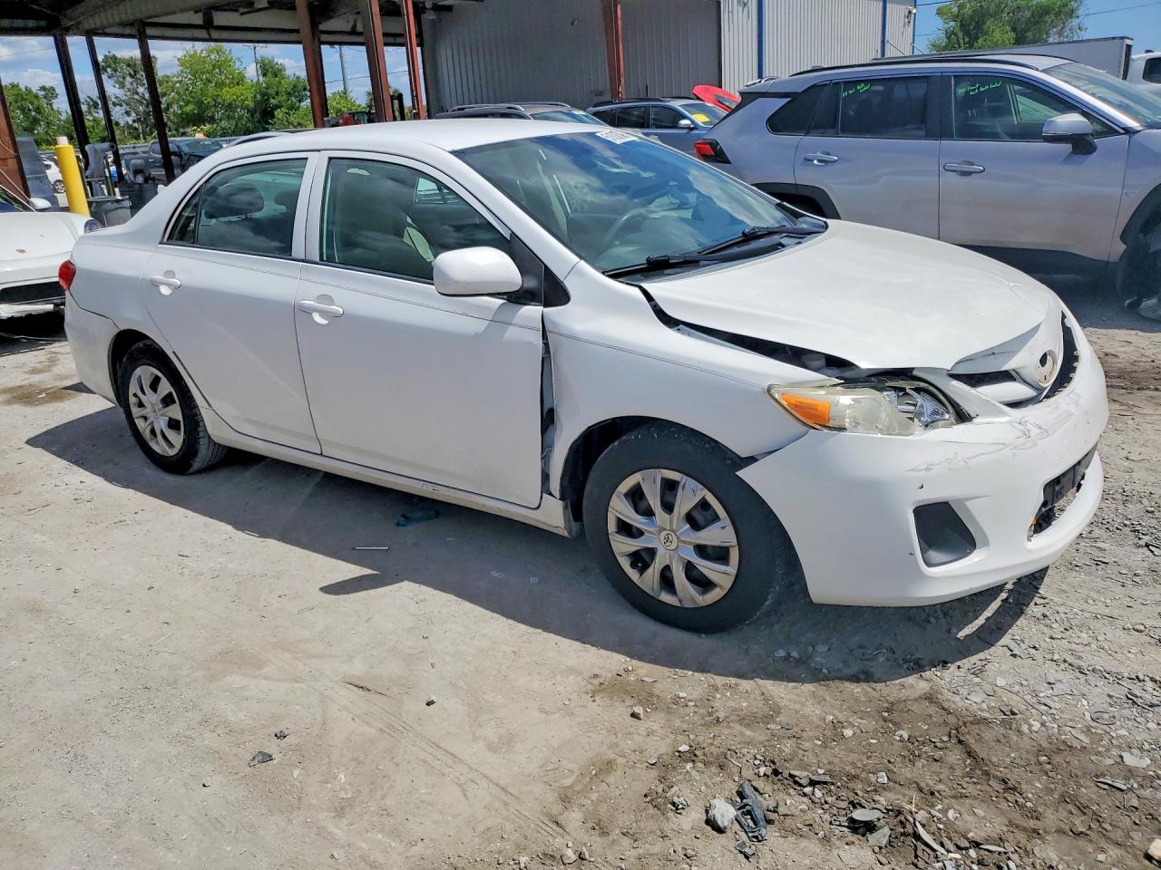 2012 TOYOTA COROLLA L photo 4