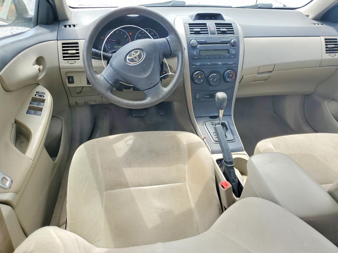 2012 TOYOTA COROLLA L photo 8