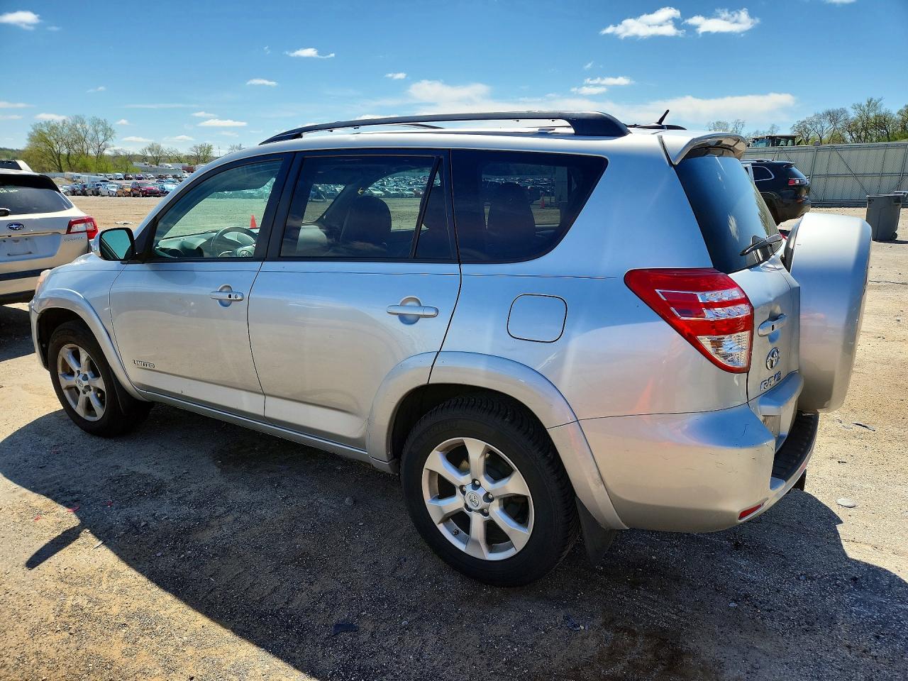 2012 TOYOTA RAV4 LIMITED photo 3