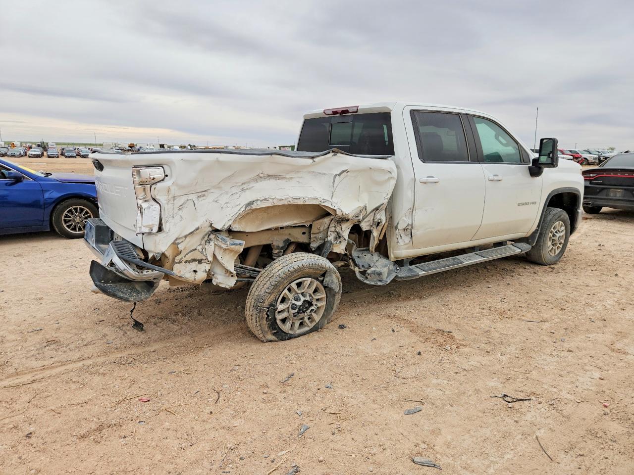 2024 CHEVROLET SILVERADO K2500 HEAVY DUTY LT photo 5
