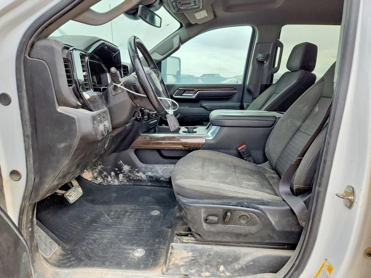 2024 CHEVROLET SILVERADO K2500 HEAVY DUTY LT photo 13