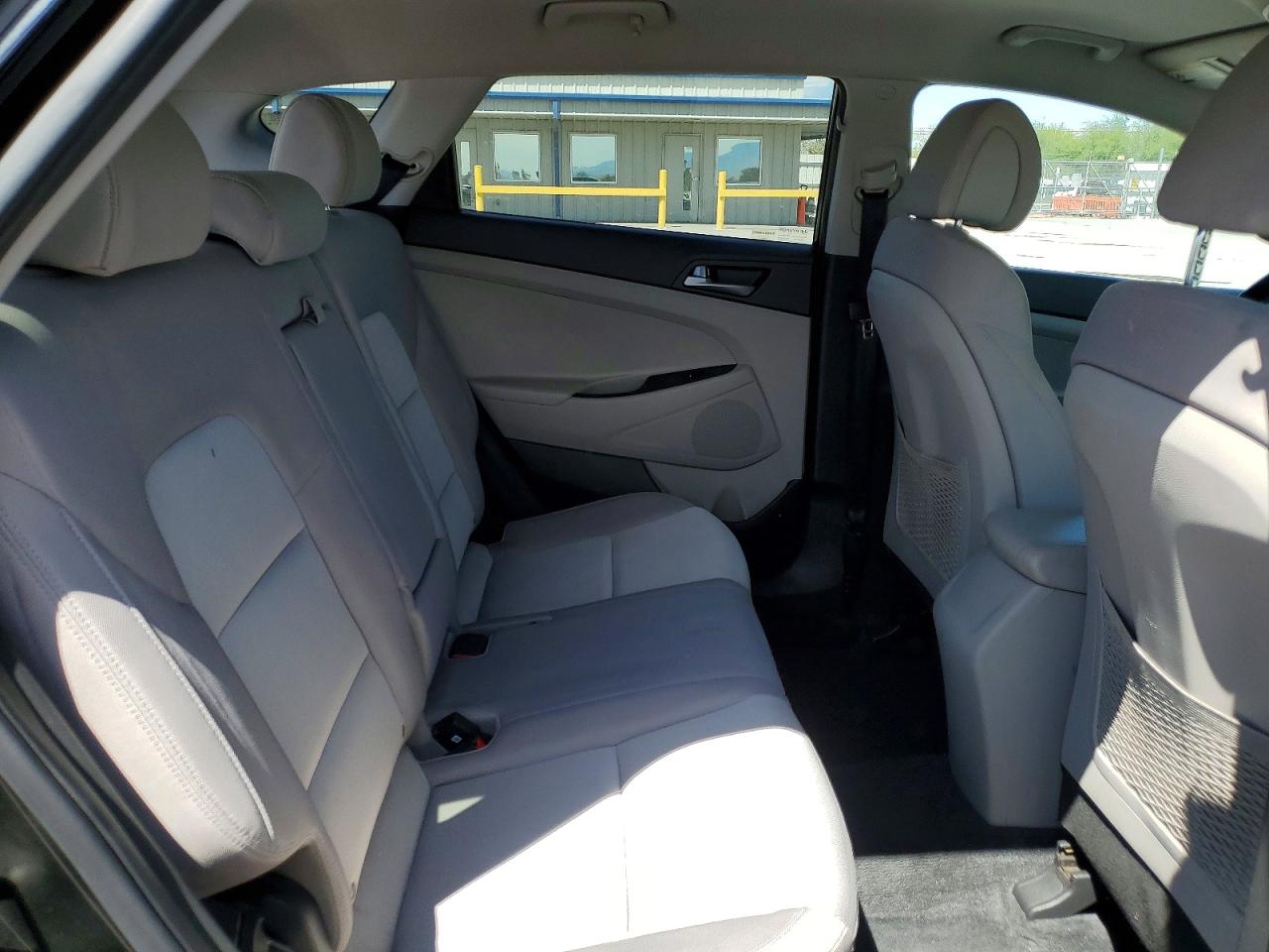 2016 HYUNDAI TUCSON SE photo 11