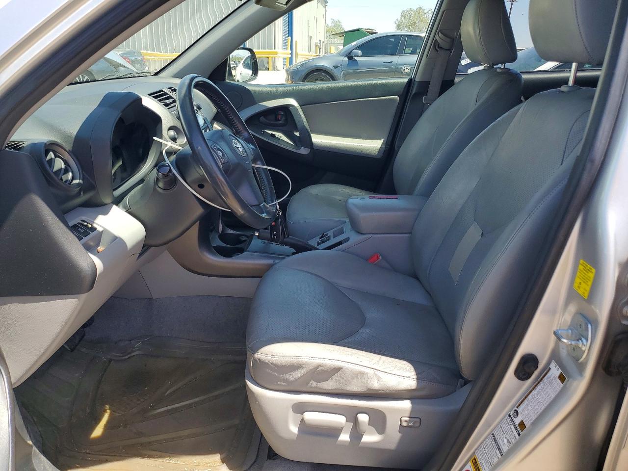 2010 TOYOTA RAV4 LIMITED photo 7