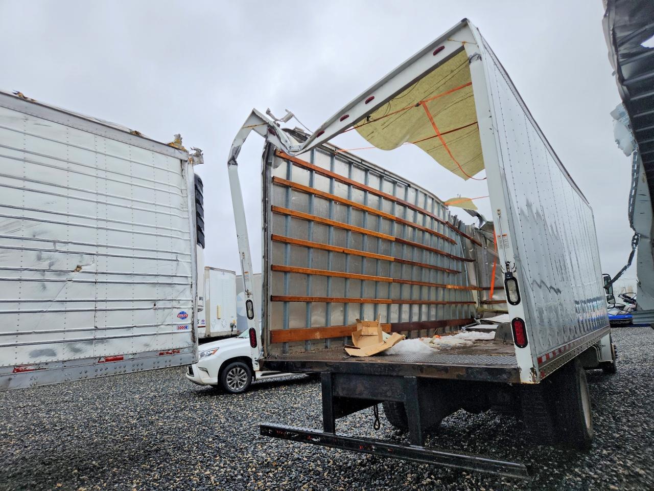 2017 FREIGHTLINER BUSINESS CLASS M2 BOX TRUCK photo 5